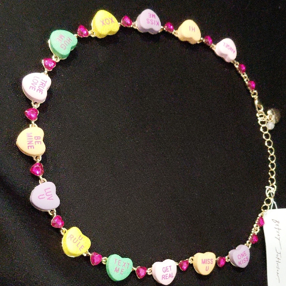 BETSEY JOHNSON  SWEETHEART NECKLACE - Picture 3 of 7